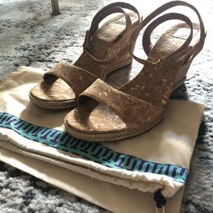 Gently Used Like NEW! Tory Burch Wedge! Size 9.5!